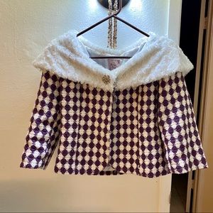 Cute Young essence jacket fur. Short style. Size M